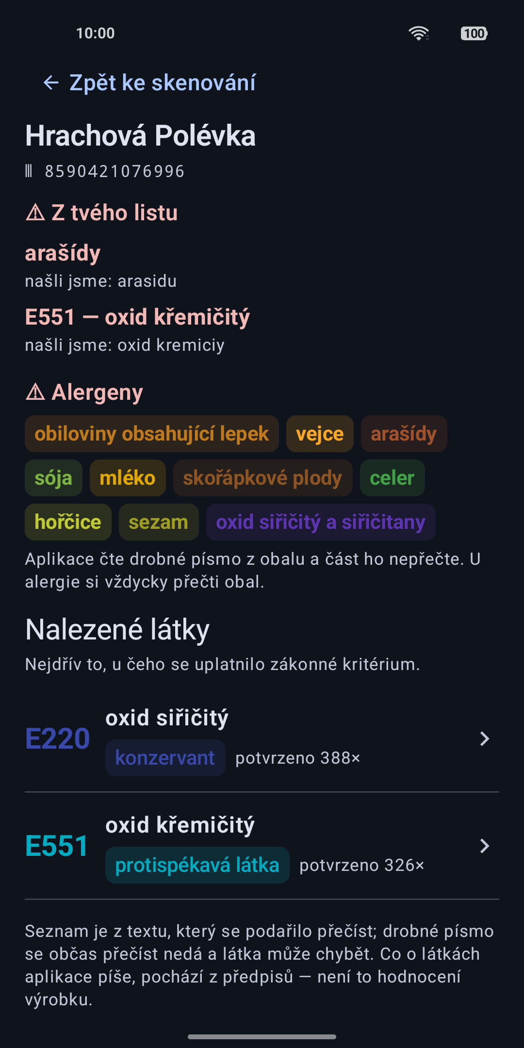 Souhrn po uložení: název Hrachová Polévka s čárovým kódem, sekce „Z tvého listu" s arašídy a E551, barevné štítky nalezených alergenů po skupinách a seznam nalezených látek — E220 oxid siřičitý (konzervant, potvrzeno 388×) a E551 oxid křemičitý (protispékavá látka, potvrzeno 326×).